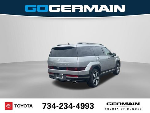 Used 2024 Hyundai Santa Fe Limited FWD image 7