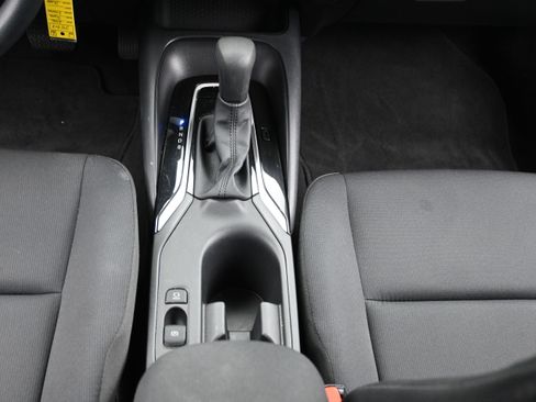 Used 2026 Toyota Corolla LE FWD image 19
