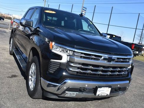 Certified 2023 Chevrolet Silverado 1500 LTZ w/ LTZ Premium Package image 10