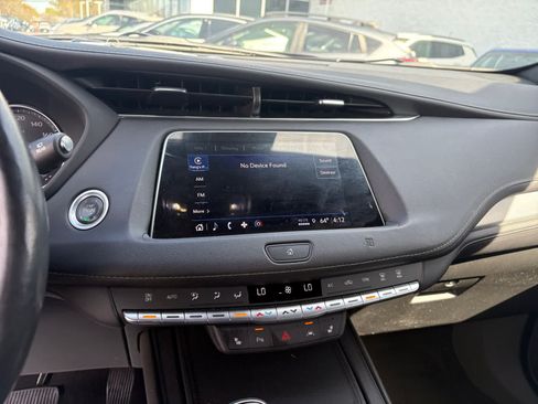 Used 2021 Cadillac XT4 Premium Luxury w/ Cold Weather Package FWD image 22