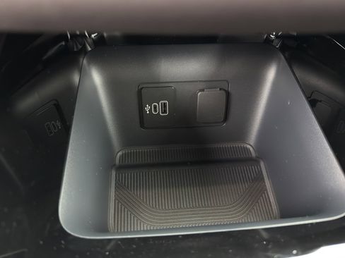 New 2026 Ford Explorer Platinum w/ LUX Leather Package image 21