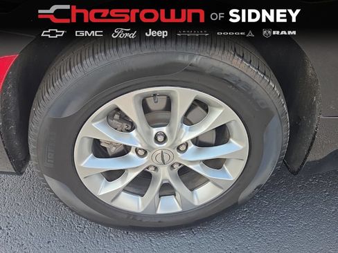 Used 2024 Chrysler Pacifica Touring-L w/ Uconnect Theater Family Group AWD/4WD image 11