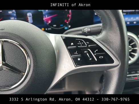 Used 2024 Mercedes-Benz GLB 250 4MATIC image 46