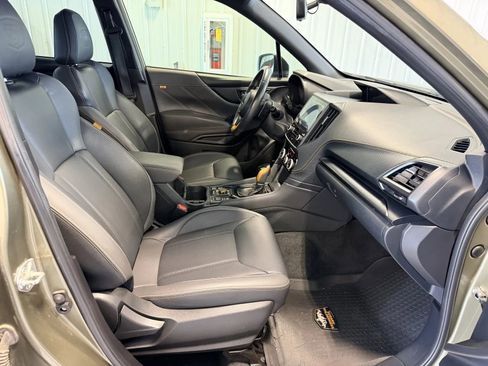 Used 2022 Subaru Forester Wilderness w/ Wilderness Package AWD/4WD image 24