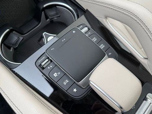 Used 2022 Mercedes-Benz GLS 450 4MATIC w/ Warmth & Comfort Package image 29