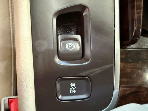 Used 2016 Buick LaCrosse Leather FWD image 32