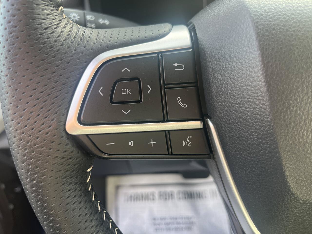Used 2025 Toyota Sienna XSE AWD/4WD image 22