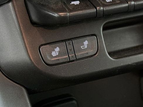 Used 2022 Chevrolet Colorado Z71 image 22