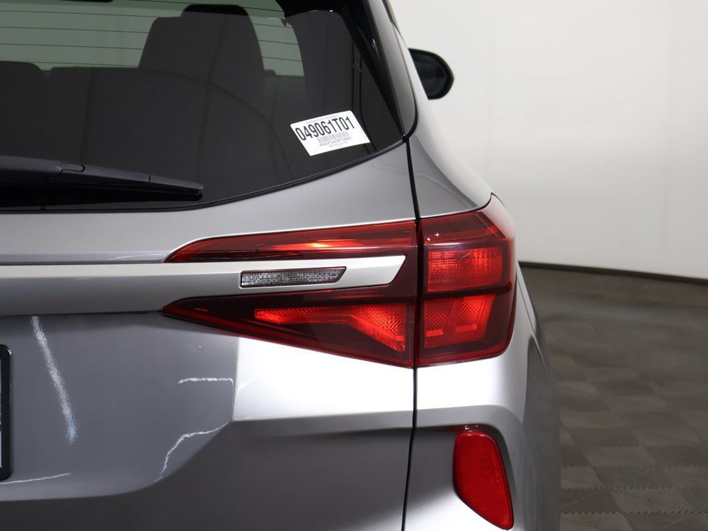 Used 2021 Kia Seltos LX AWD/4WD image 13