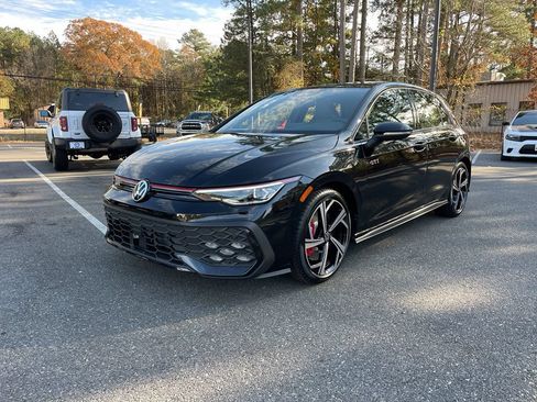 New 2026 Volkswagen GTI SE FWD image 2