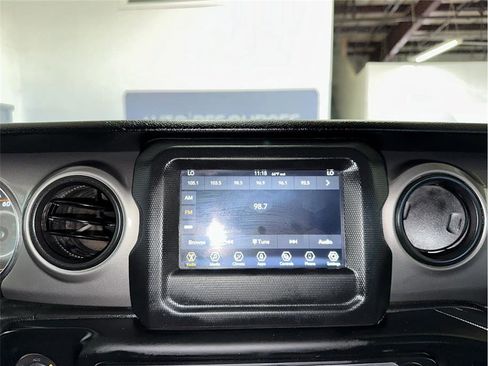 Used 2021 Jeep Wrangler Unlimited Willys image 37