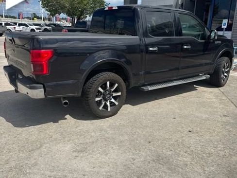 Used 2019 Ford F150 Lariat RWD image 4
