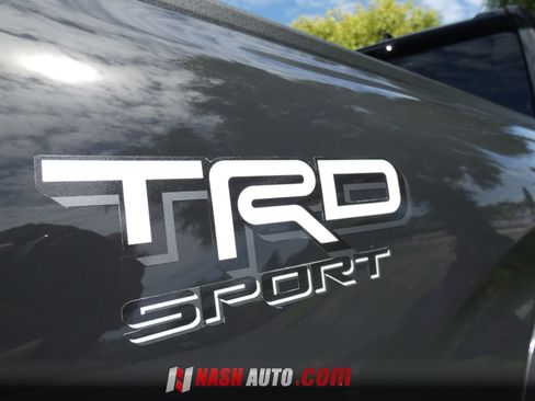 Used 2025 Toyota Tacoma TRD Sport AWD/4WD image 84
