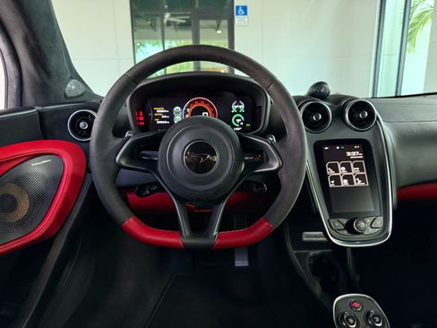 Used 2017 McLaren 570S Coupe image 35