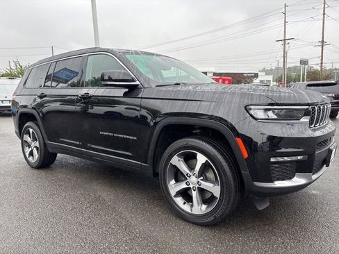 Used 2023 Jeep Grand Cherokee L Limited AWD/4WD image 7