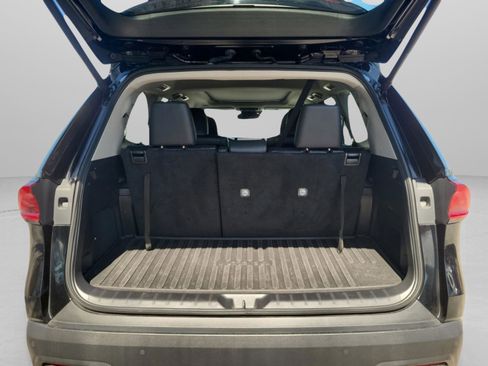 Used 2024 Toyota Grand Highlander XLE image 12