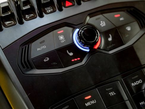 Used 2018 Lamborghini Huracan LP 580-2 image 99