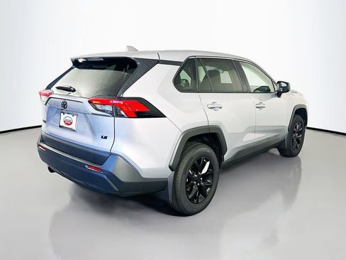 Used 2025 Toyota RAV4 LE image 5