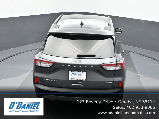 Used 2022 Ford Escape Titanium AWD/4WD image 17