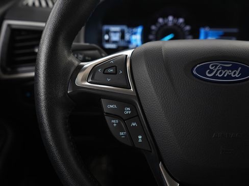 Used 2024 Ford Edge SEL image 21