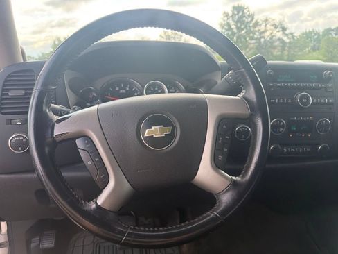 Used 2014 Chevrolet Silverado 3500 LT w/ Interior Plus Package AWD/4WD image 9