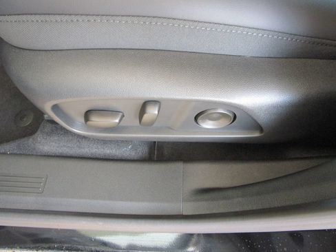 New 2027 GMC Terrain Elevation w/ Elevation Premium Package FWD image 24