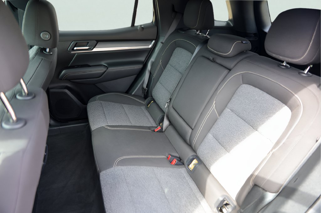 Used 2026 GMC Terrain Elevation FWD image 25