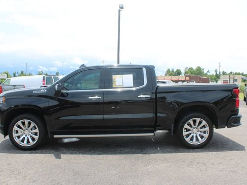 Used 2022 Chevrolet Silverado 1500 High Country w/ Safety Package II AWD/4WD image 6