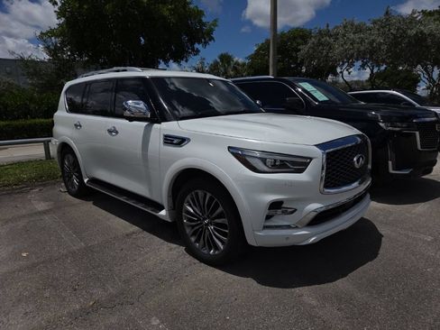 Used 2021 INFINITI QX80 Sensory w/ All-Season Package RWD image 2