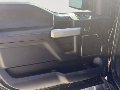 Used 2020 Ford F150 Lariat AWD/4WD image 14