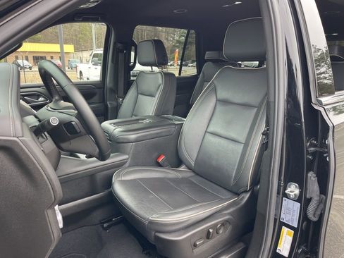 Used 2024 GMC Yukon SLT AWD/4WD image 20