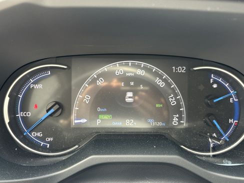 Used 2025 Toyota RAV4 XLE Premium w/ Weather Package AWD/4WD image 17