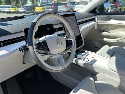New 2025 Volvo EX90 Plus image 7