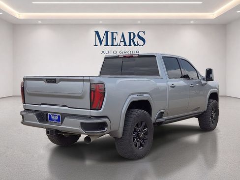 Used 2024 GMC Sierra 2500 AT4 w/ AT4 Premium Plus Package AWD/4WD image 5