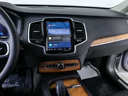 Certified 2024 Volvo XC90 B5 Plus image 15