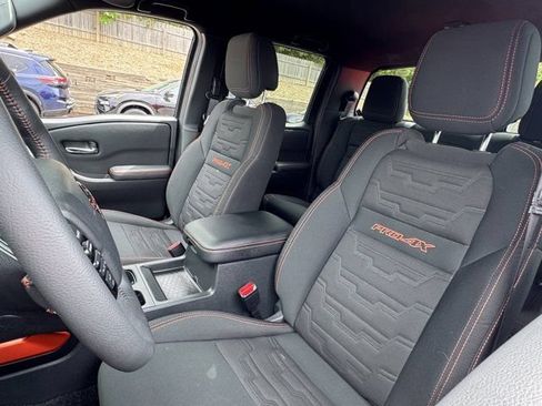 Used 2025 Nissan Frontier PRO-4X AWD/4WD image 22