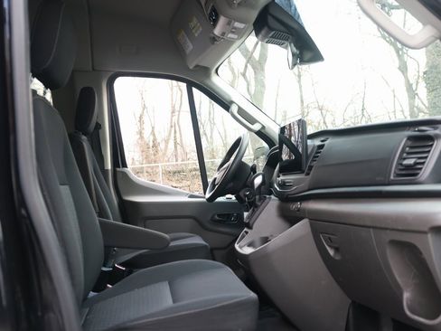 Used 2022 Ford Transit 350 XLT image 25