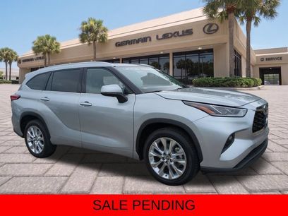 Used 2022 Toyota Highlander Limited
