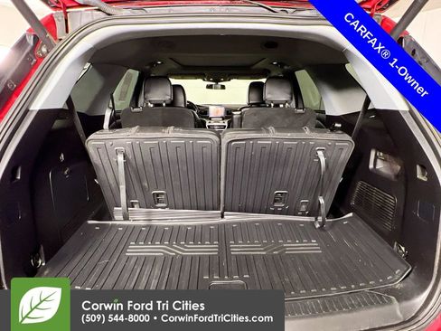 Used 2021 Ford Explorer XLT w/ Equipment Group 202A image 14