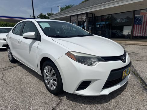 Used 2014 Toyota Corolla LE FWD image 17