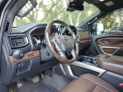 Used 2021 Nissan Titan Platinum Reserve w/ Moonroof Package image 21
