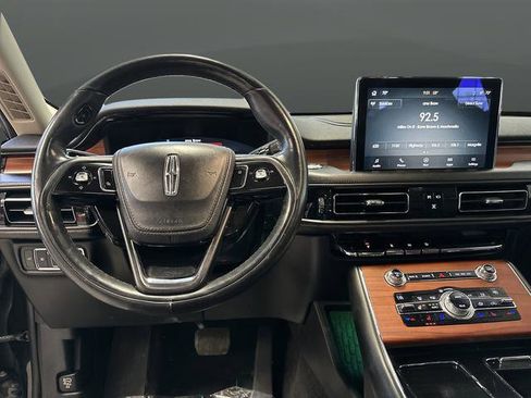 Used 2020 Lincoln Aviator Reserve w/ Equipment Group 202A image 5