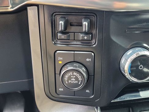 Used 2023 Ford F150 Lariat AWD/4WD image 16