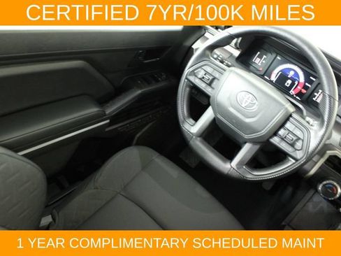 Used 2025 Toyota Tacoma SR5 AWD/4WD image 15