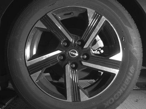 Used 2025 Nissan Sentra SV image 14