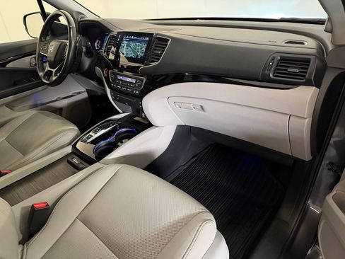 Used 2019 Honda Pilot Elite image 34