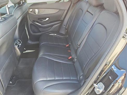 Used 2017 Mercedes-Benz GLC 300 4MATIC image 20