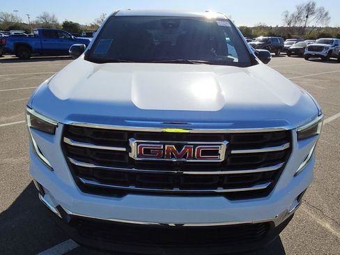 Used 2024 GMC Acadia Elevation image 5