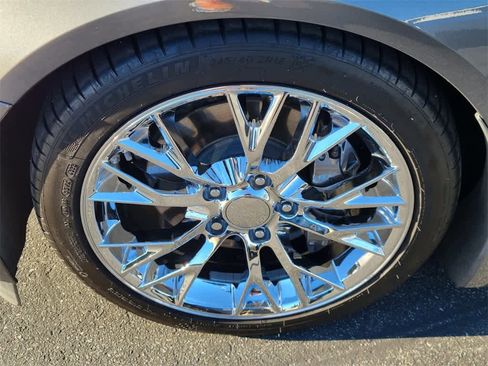 Used 2016 Chevrolet Corvette Stingray Coupe w/ 2LT Preferred Equipment Group image 9