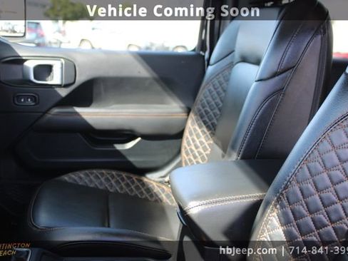 Used 2021 Jeep Wrangler Unlimited Sahara image 36